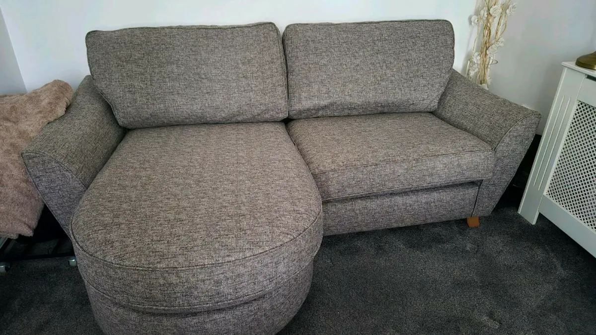 Couch - Image 4