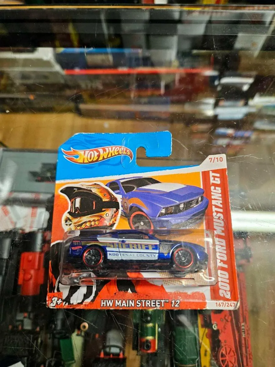 Corgi Hotwheels Ford Mustang GT - Image 2