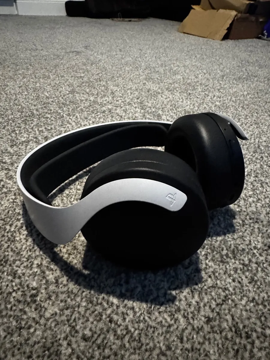PS5 Headset - Image 2