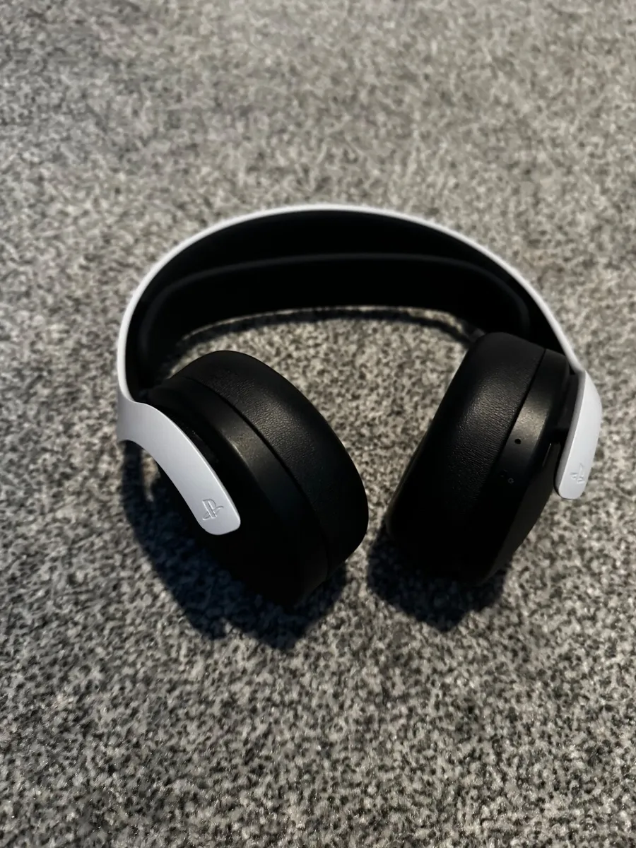 PS5 Headset - Image 3