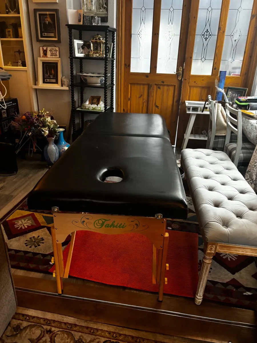 Foldout Massage Table - Image 4