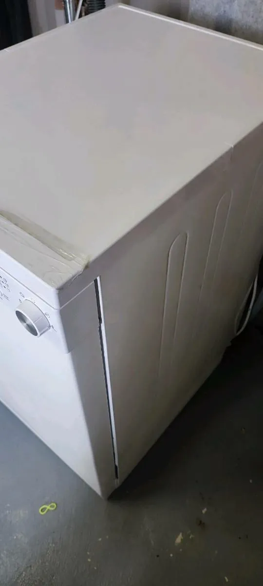 Dishwasher - Image 3