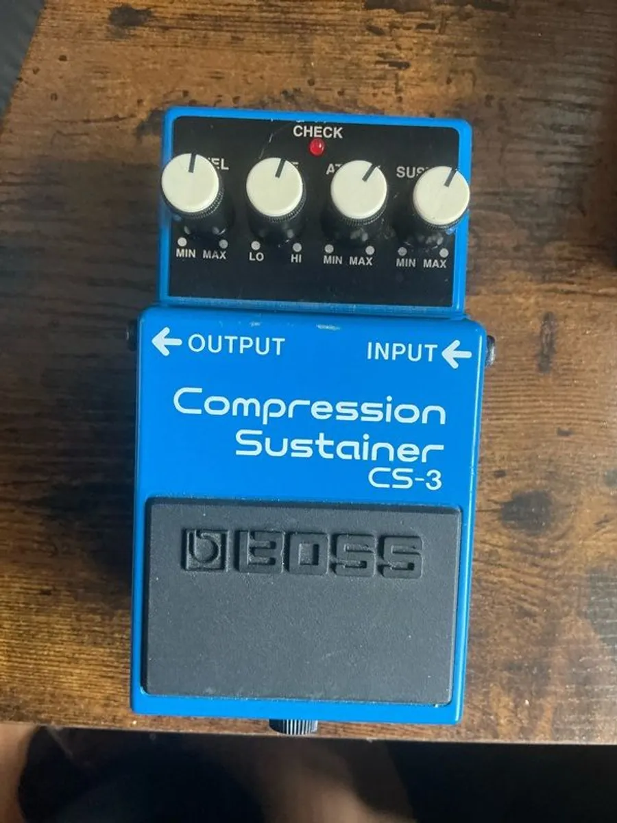 Guitar accessories - Image 1