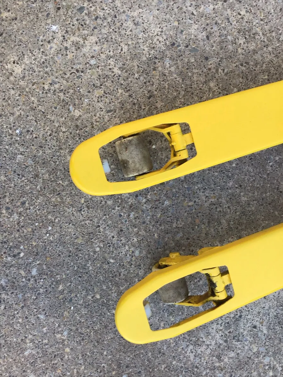 Pallet truck - Image 3