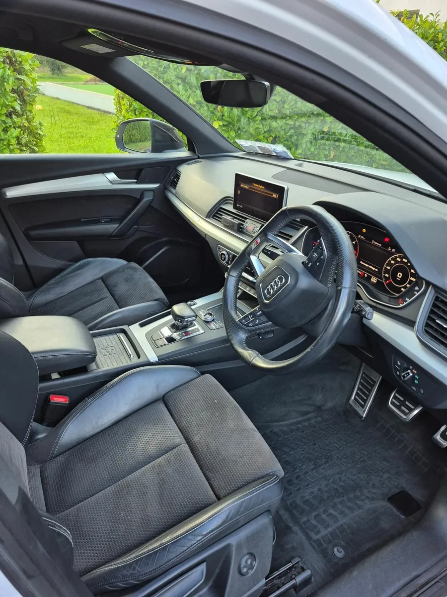 Audi Q5 2018 - Image 2