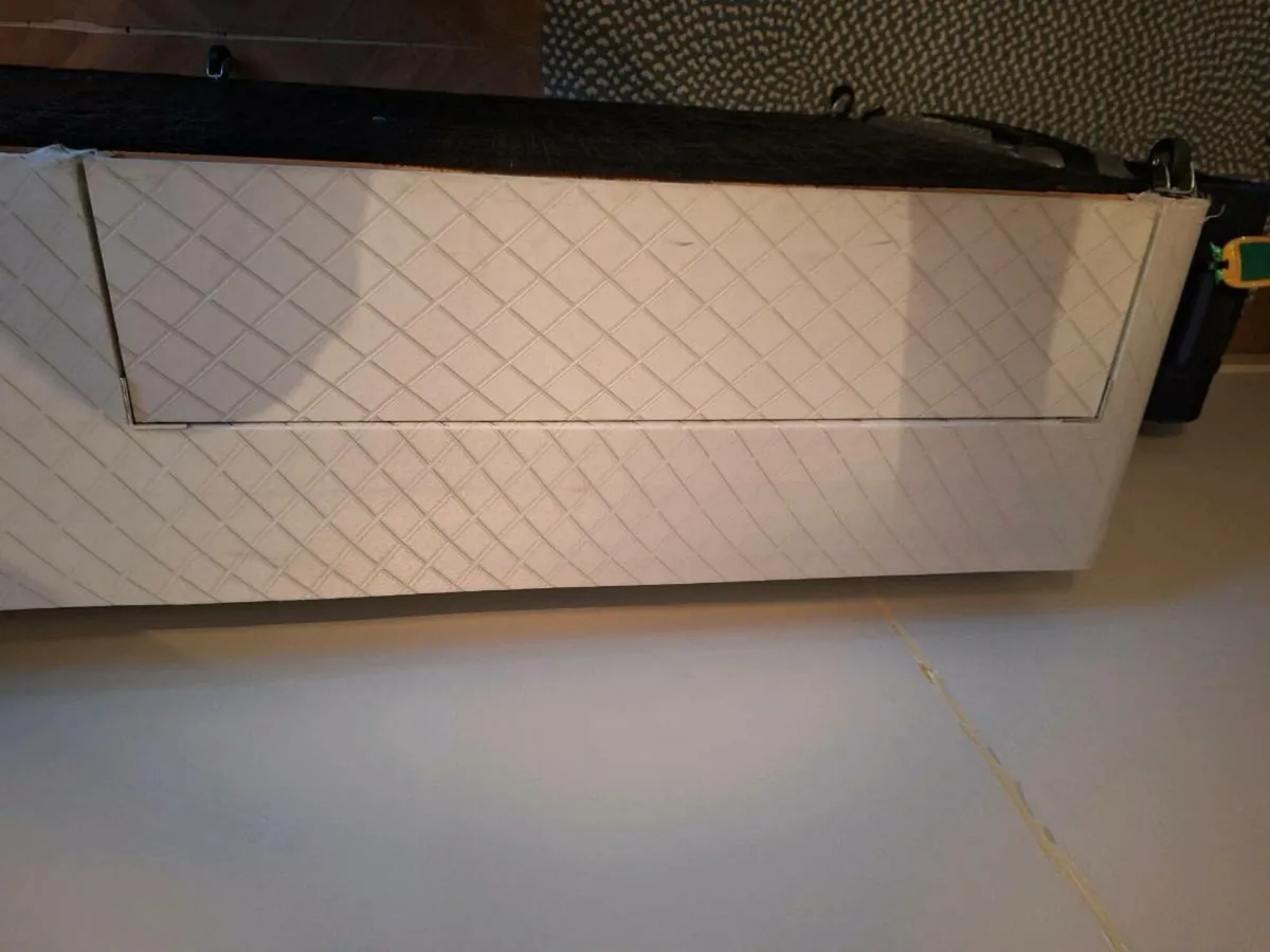 Bed base with drawers - Image 3