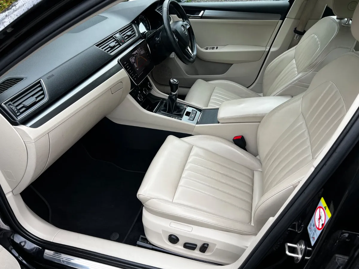 2018 Skoda Superb 1.6 TDI Style - Image 3