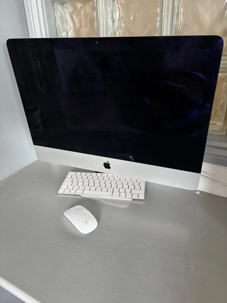 iMac - Image 1
