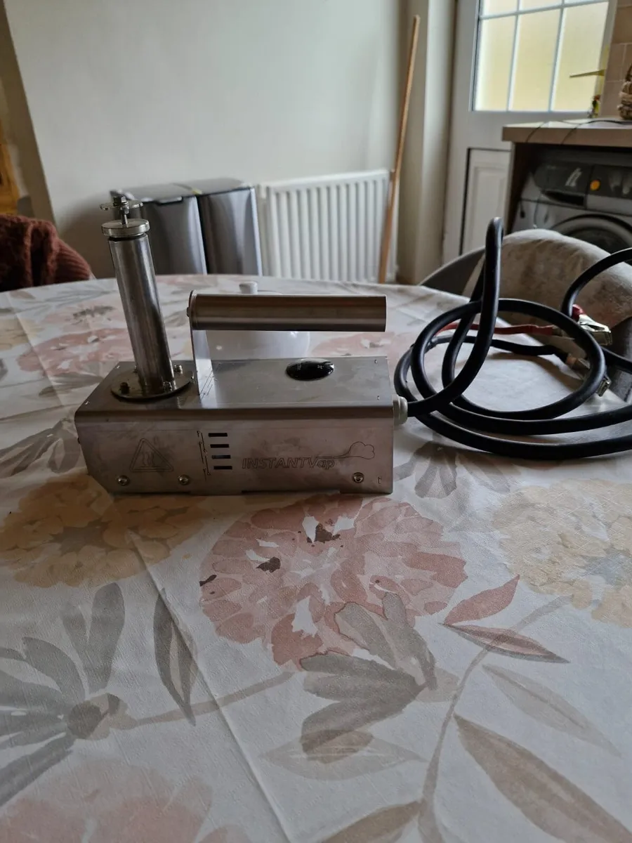 Acid vaporiser - Image 1