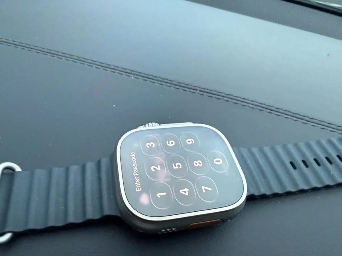 Apple Watch Ultra Series 1 Titanium - Image 2