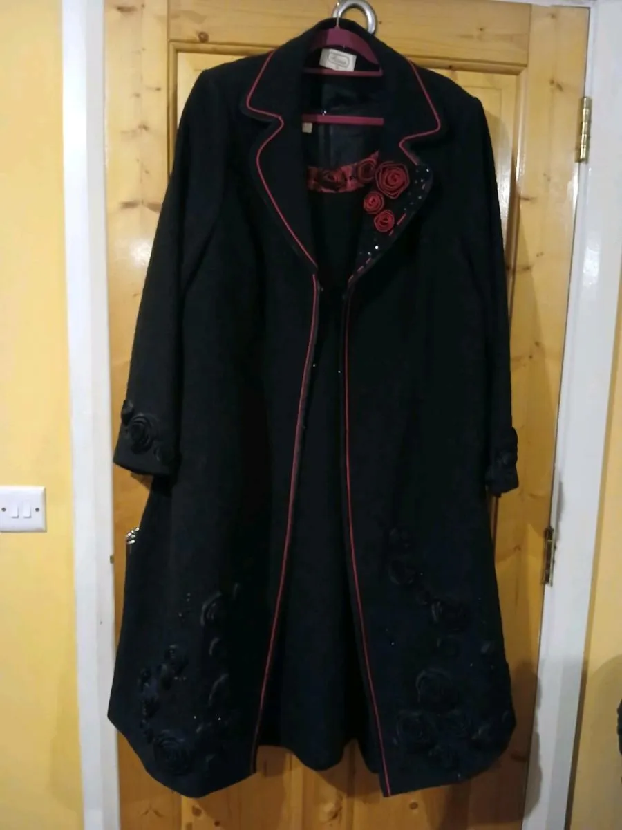 Ladies Dress and Coat - Image 1