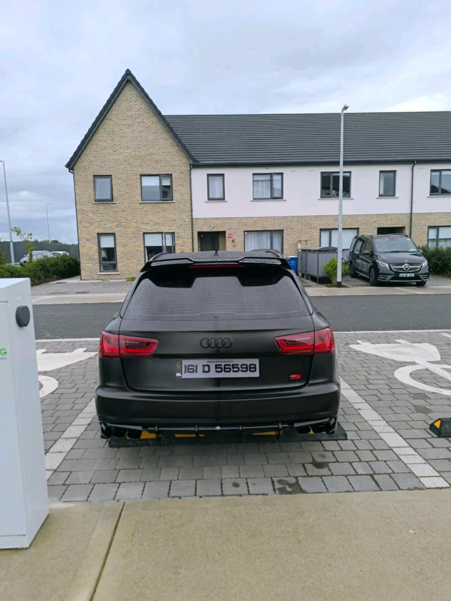 Audi A6 - Image 2