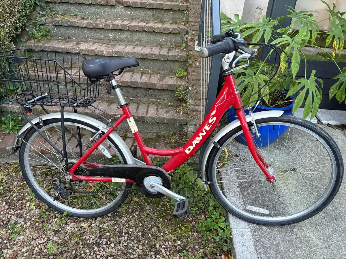 Girls bike - Image 1