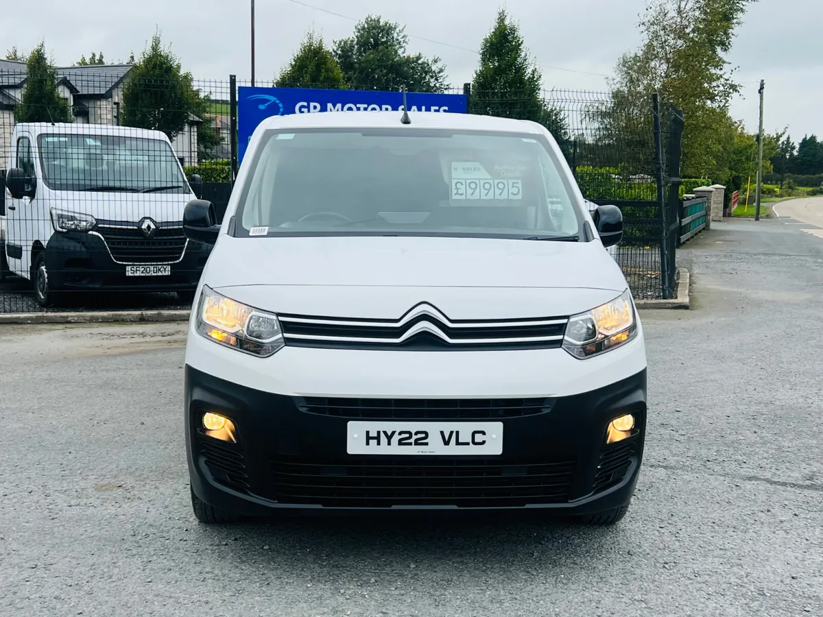 2022 Citroen Berlingo  100BHP €12250 IRISH REG - Image 2