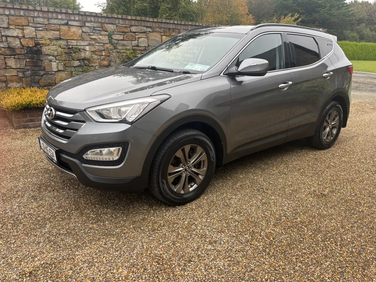 2013 Hyundai Santa Fe Executive 2.2 dsl 7seat 4 WD - Image 3