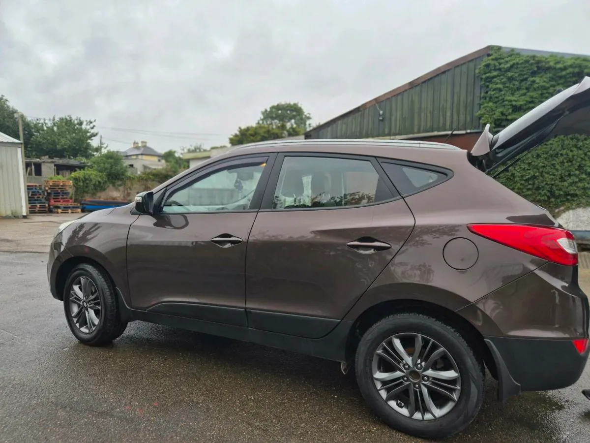 Car - Image 4