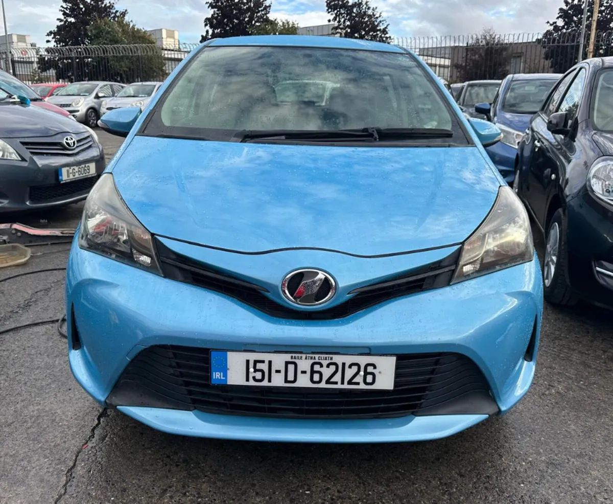 2015 Toyota vitz Automatic/New Nct/ Warranty. - Image 3