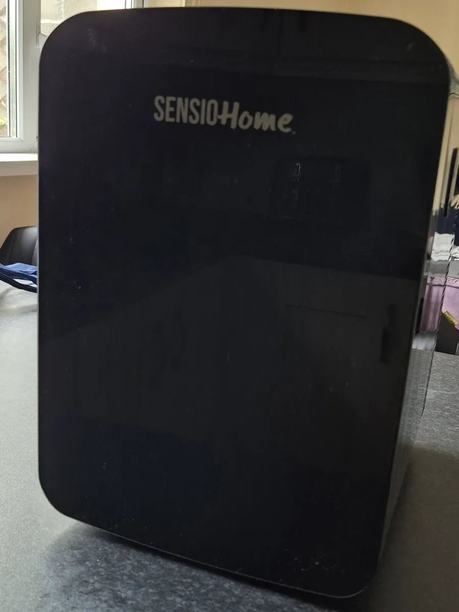 Sensio 15LT Mini Fridge - Black - Image 1