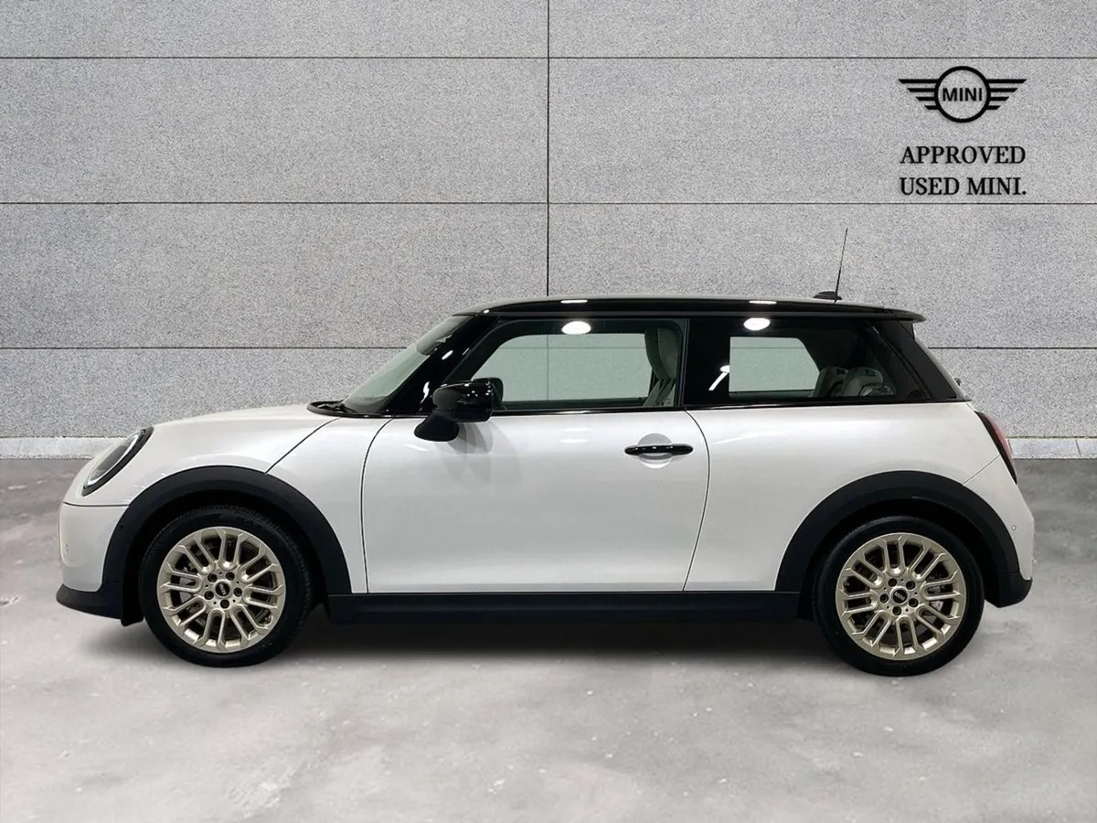 MINI HATCH Cooper C 3 Door - Image 3