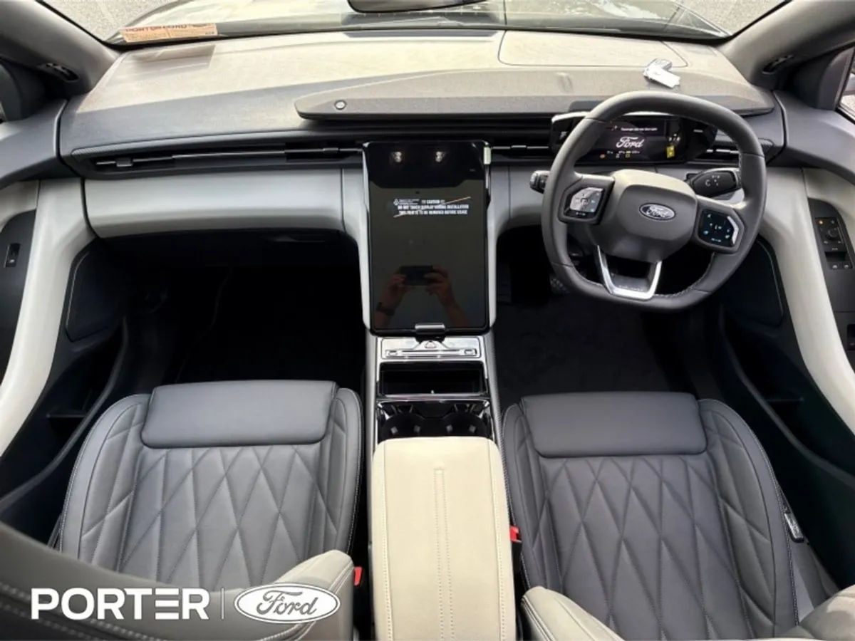 Ford Explorer Premium 77kwh Extended Range 286PS - Image 2