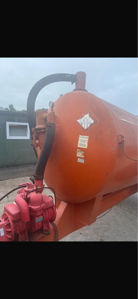 Slurry tanker - Image 4