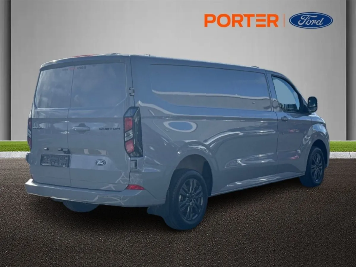 Ford Transit Custom Limited 2.0 TDCI 150PS 300L - Image 3
