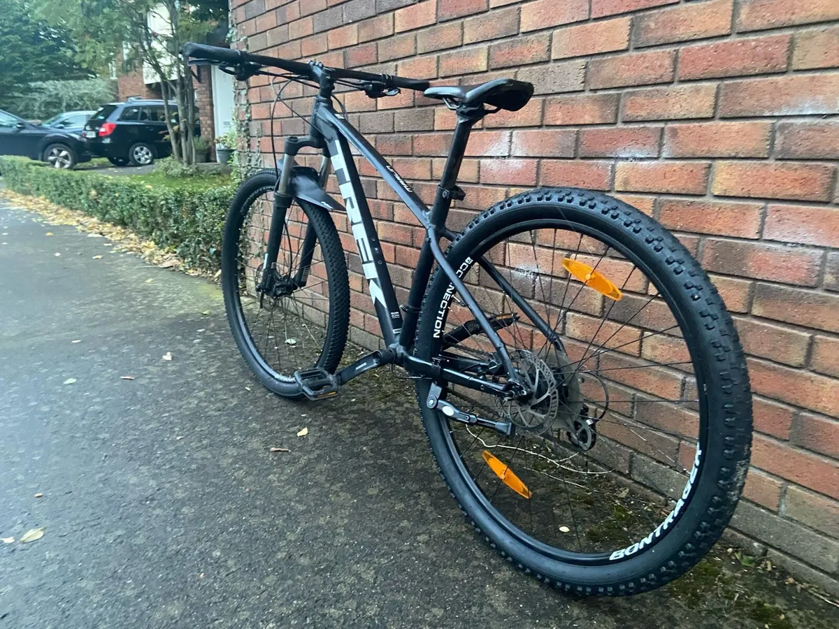 29 Inch Trek Marlin 5 mountain bike - Image 3