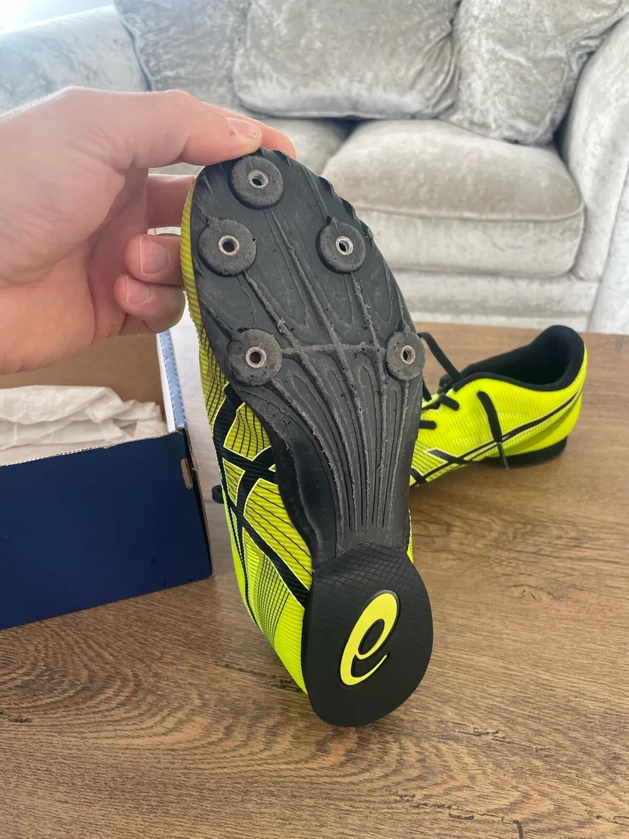 asics running spikes - Image 3