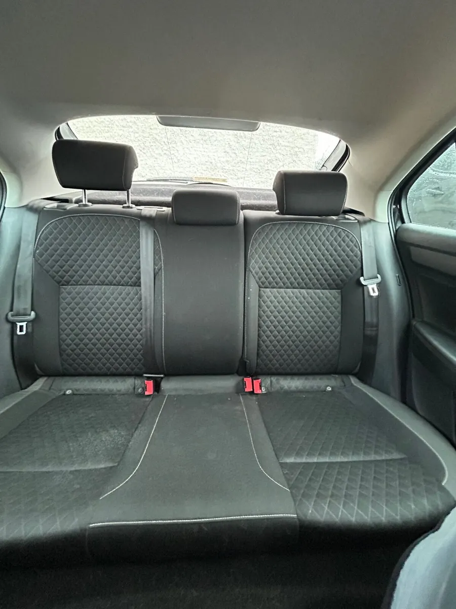 Skoda Rapid 2016 - Image 3