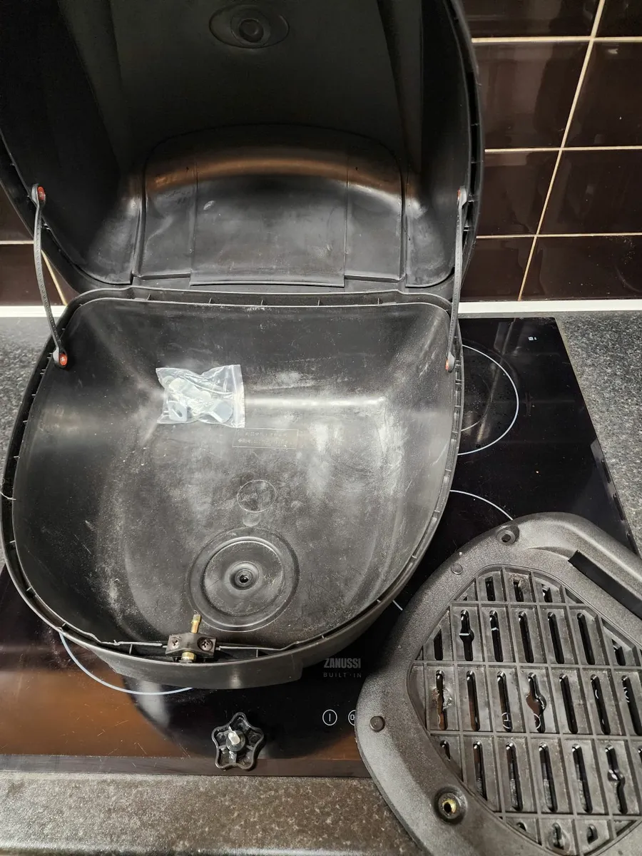 Top box small - Image 4