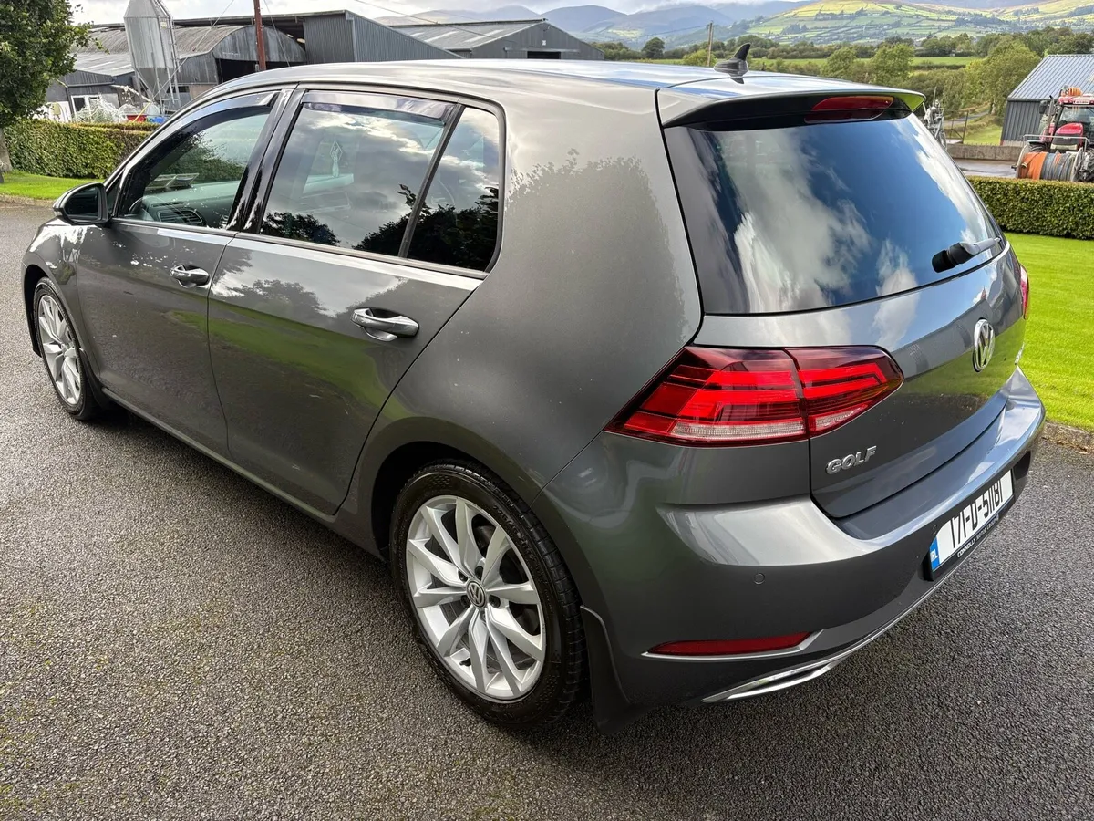 Volkswagen Golf DSG 2.0 GT TDI BLUEMOTION 150BHP - Image 2