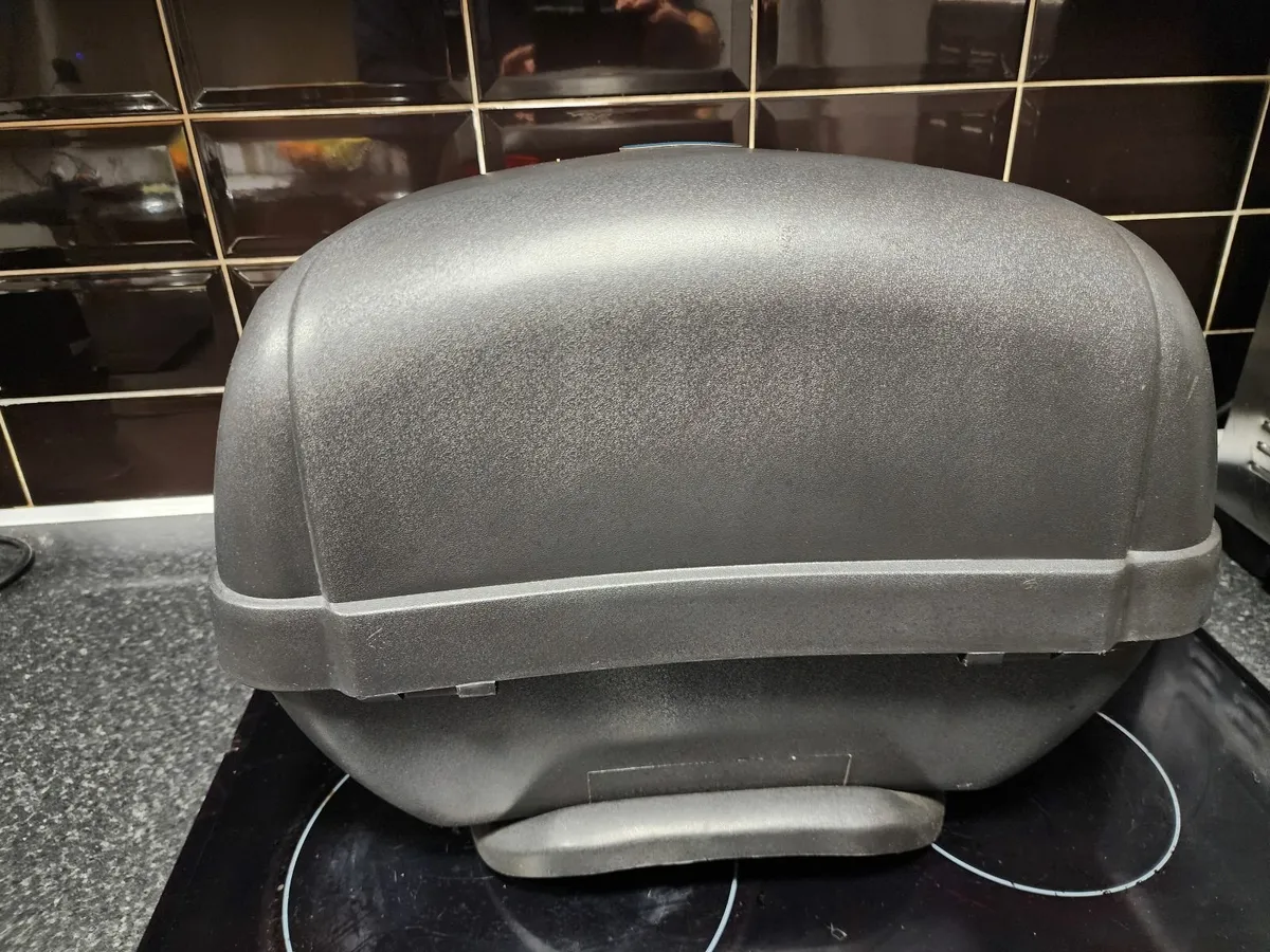 Top box small - Image 2