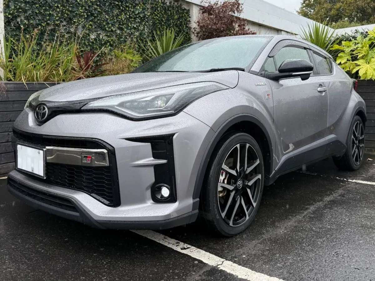 Toyota C-HR 1.8 Hybrid / GR Sport Spec / TOP Spec - Image 1
