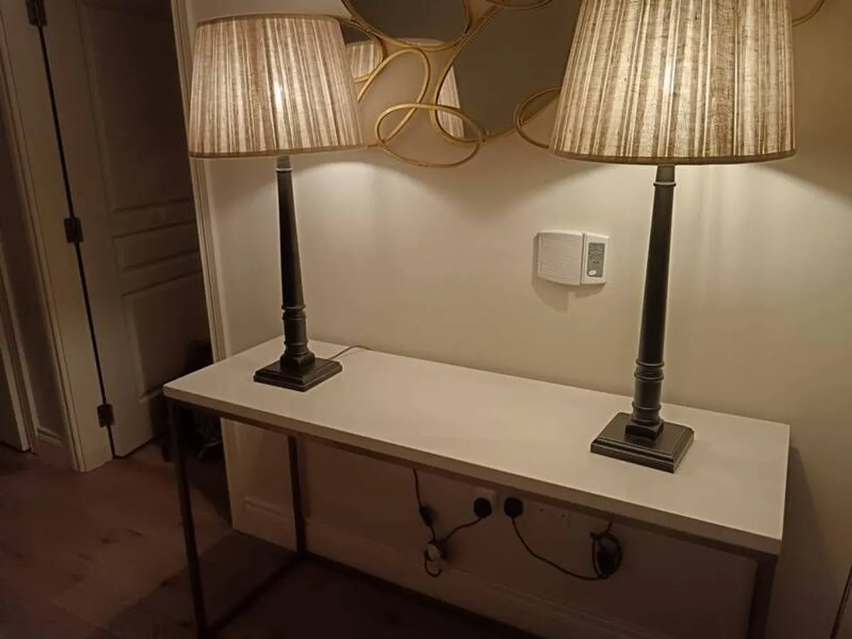 Console Table - Image 1