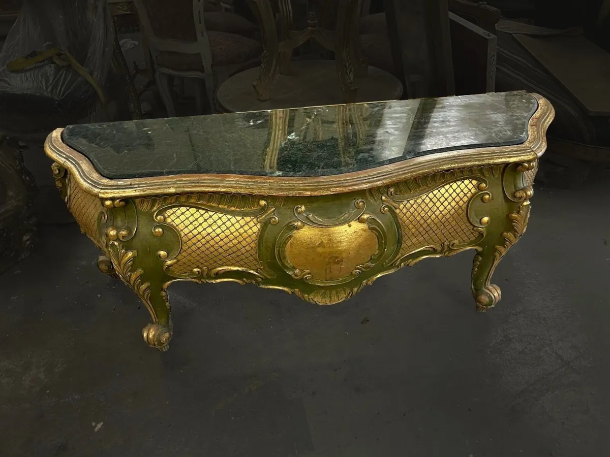 Carved wood gilt console tv table - Image 1
