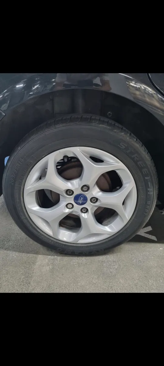 Ford focus - Image 4