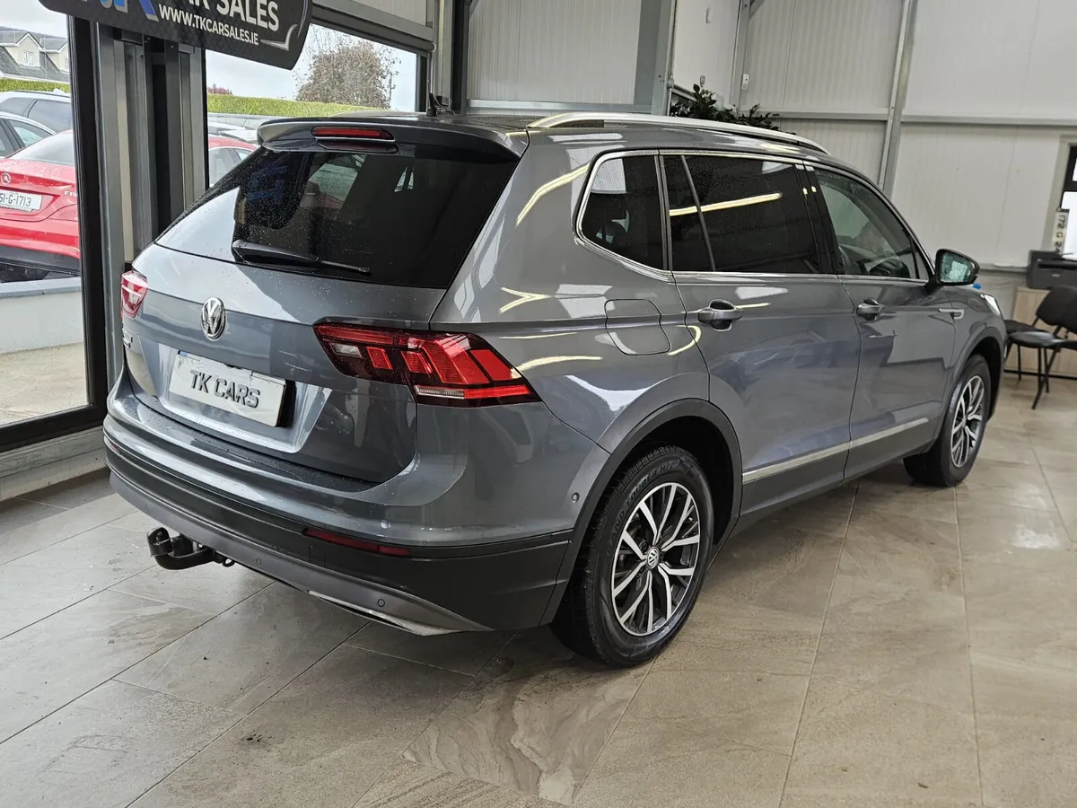 211 VOLKSWAGEN TIGUAN ALLSPACE - Image 4