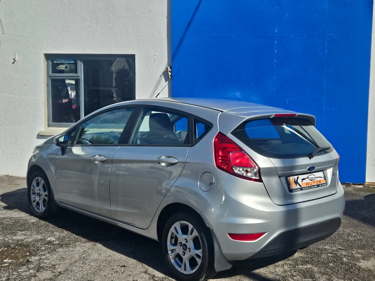 Ford Fiesta 2016 - Image 2