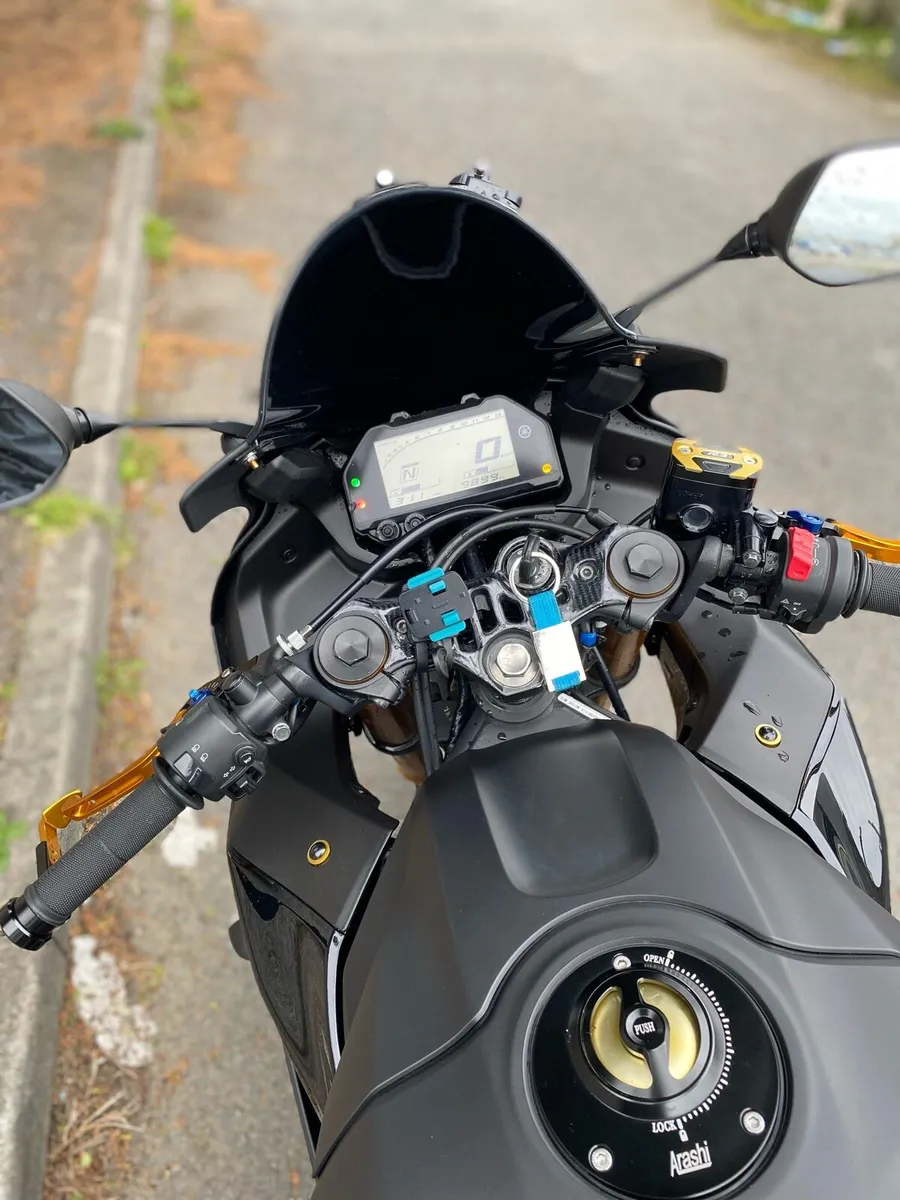191 Yamaha r3 - Image 4