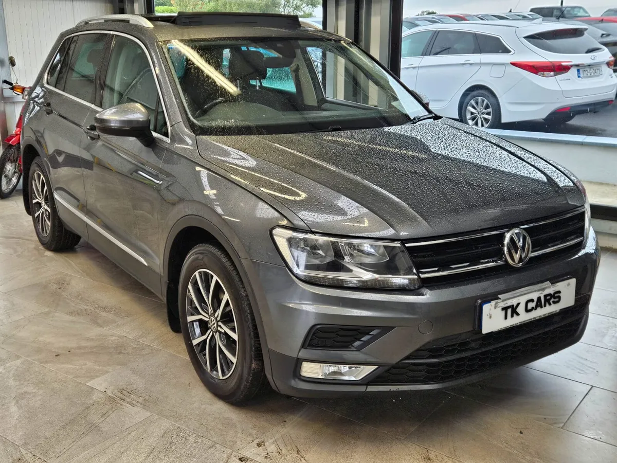 17 VOLKSWAGEN TIGUAN COMFORTLINE PLUS - Image 1