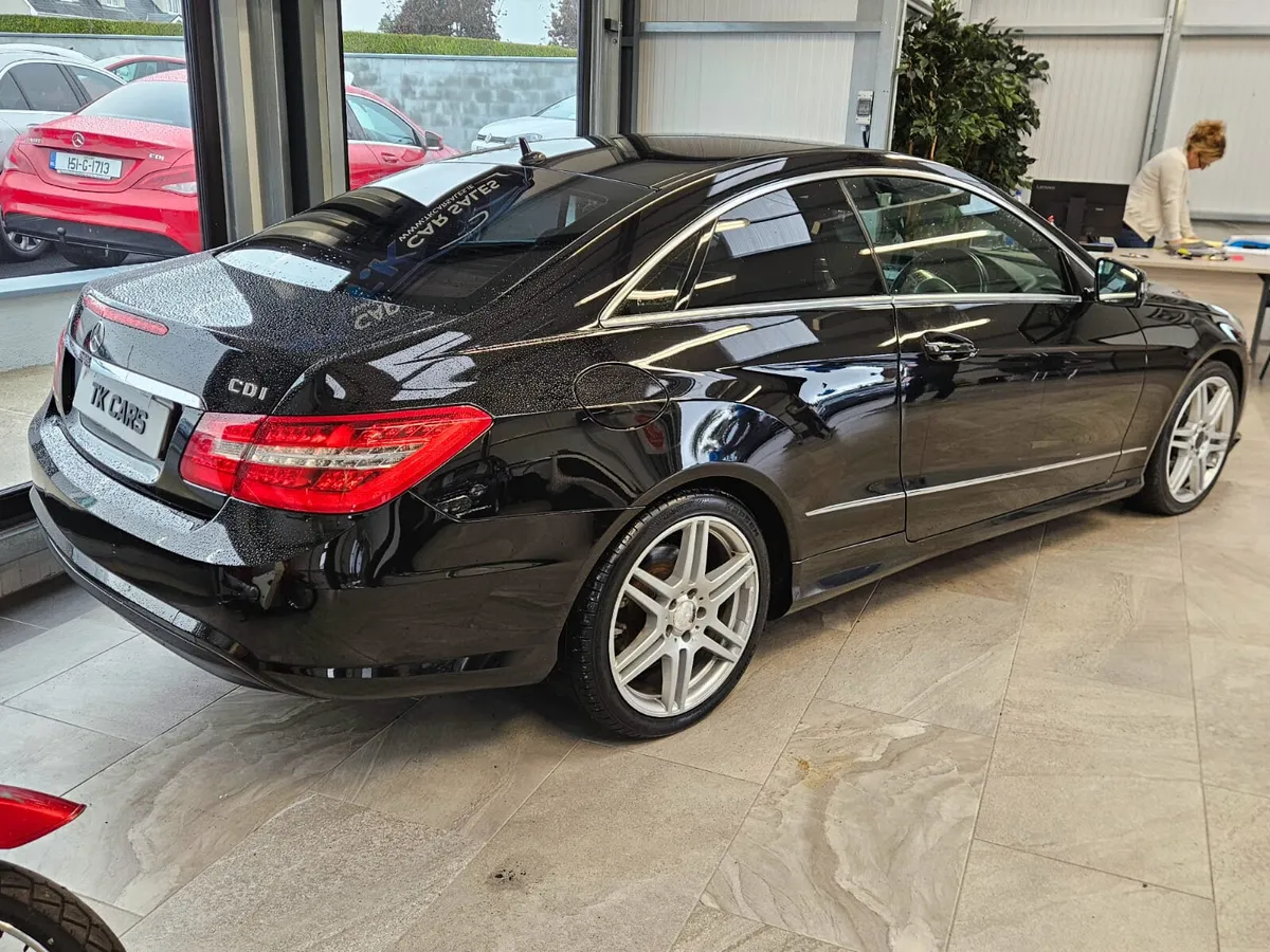 13 MERCEDES BENZ E CLASS COUPE 220 - Image 3