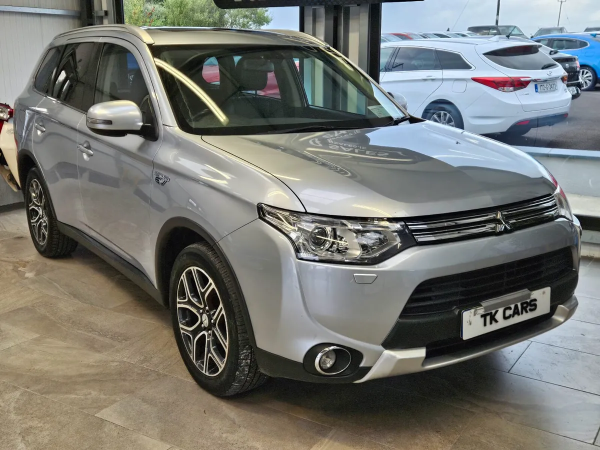 16 MITSUBISHI OUTLANDER INTENSE + - Image 1