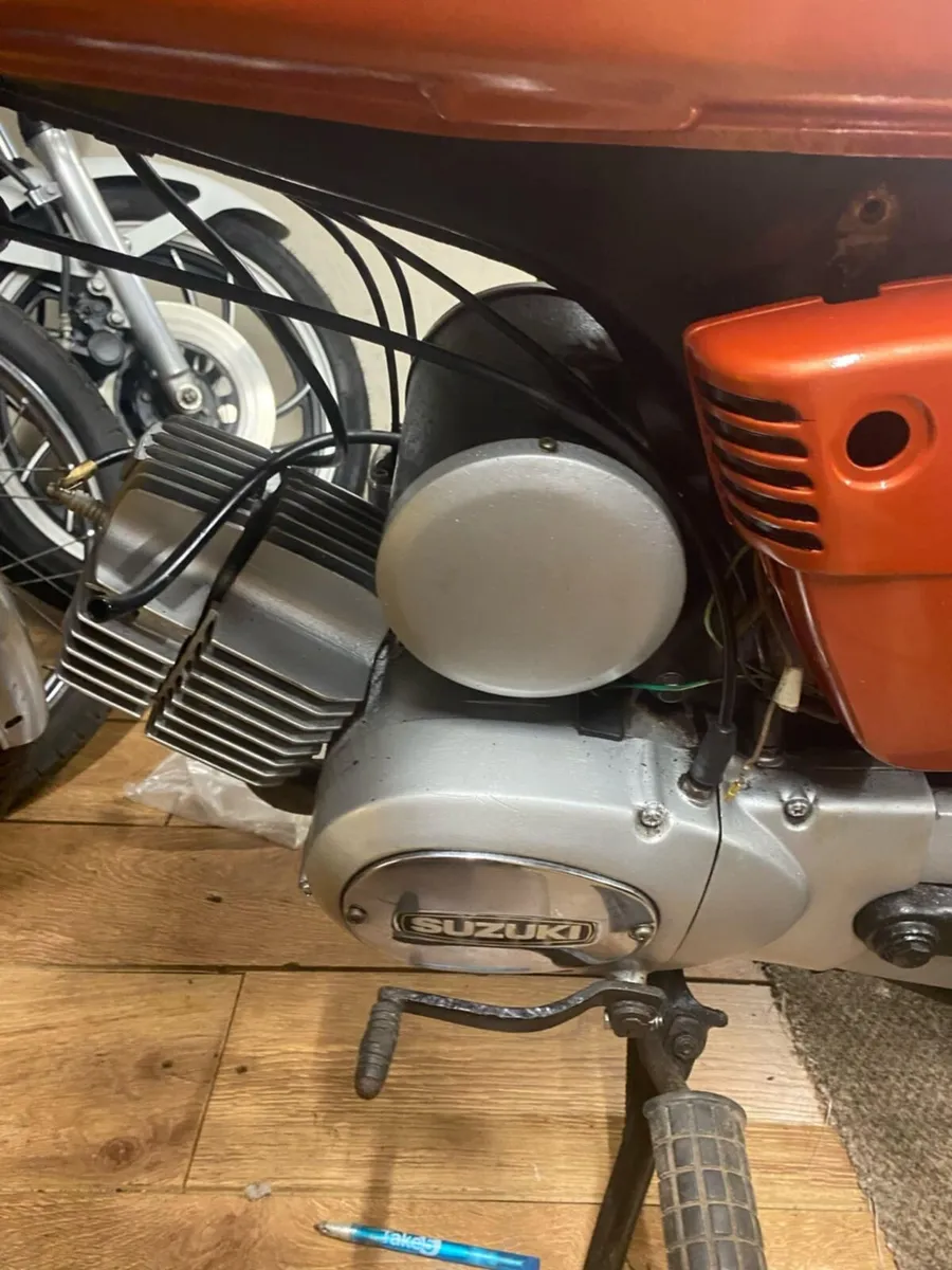 😱1975 suzuki A100 - Image 3