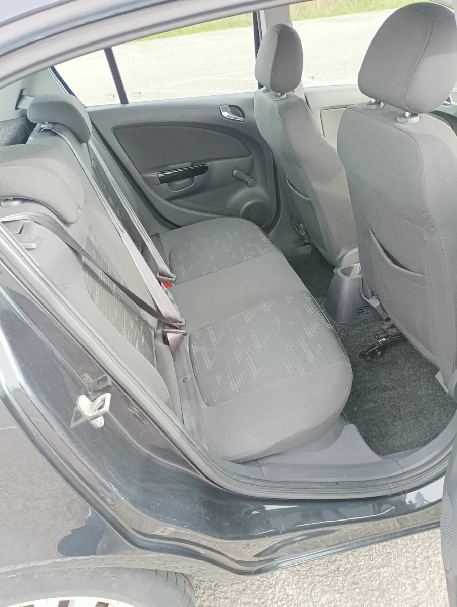 Opel Corsa 2014 - Image 3