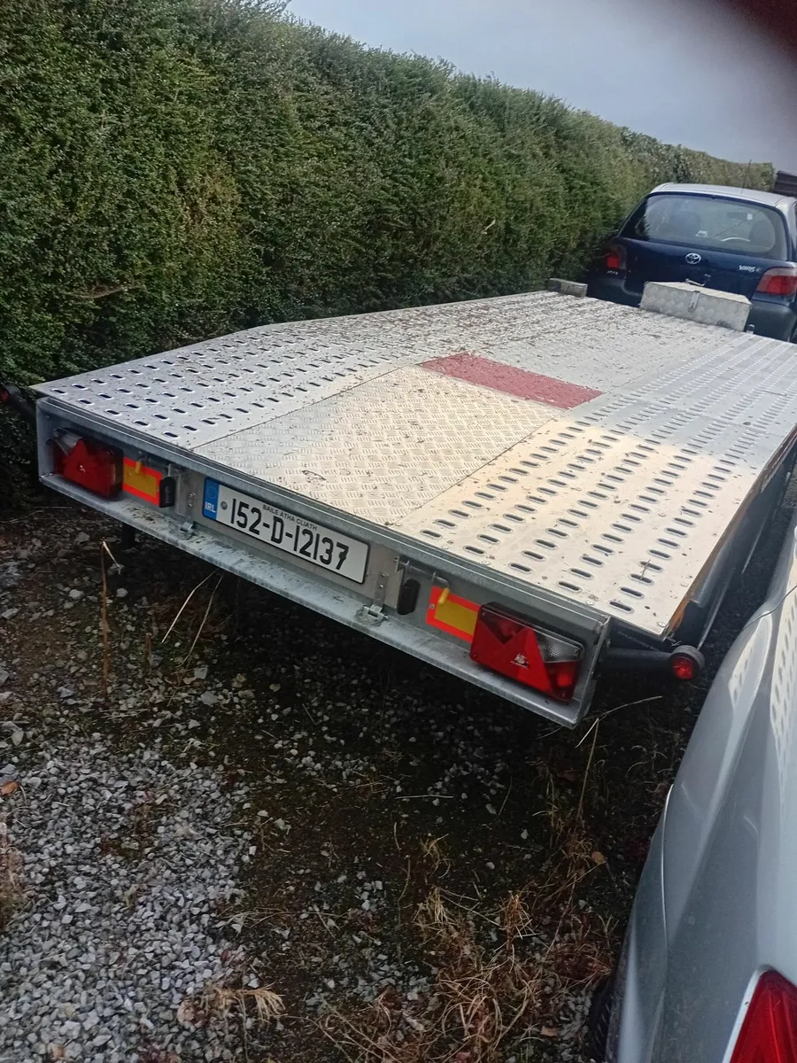 Low loader trailer - Image 1