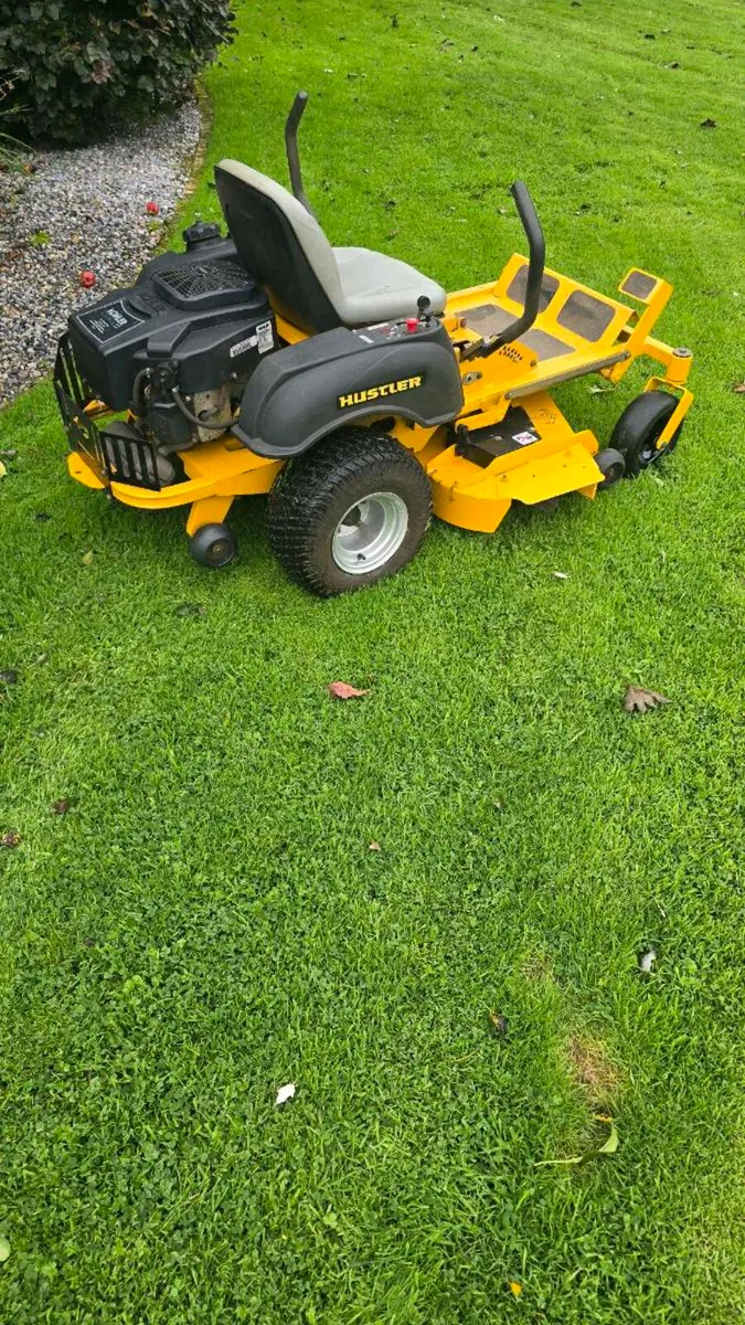 HUSTLER 22HP Zero Turn - Image 2