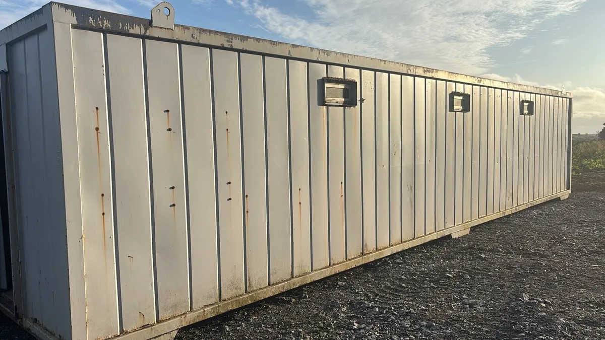 Container/Drying room - Image 1