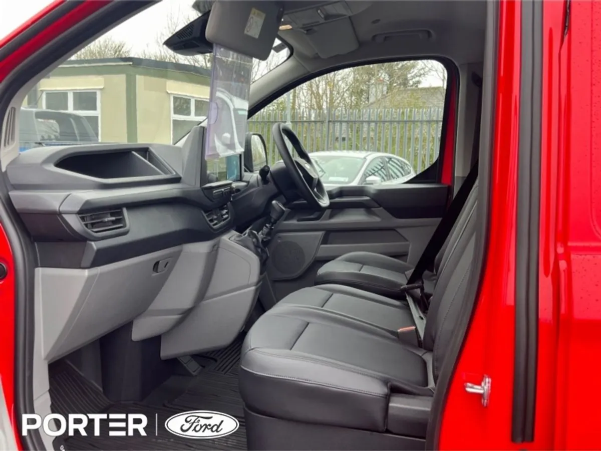 Ford Transit Custom Trend 150PS 300L 2.0 TDCI  pr - Image 4