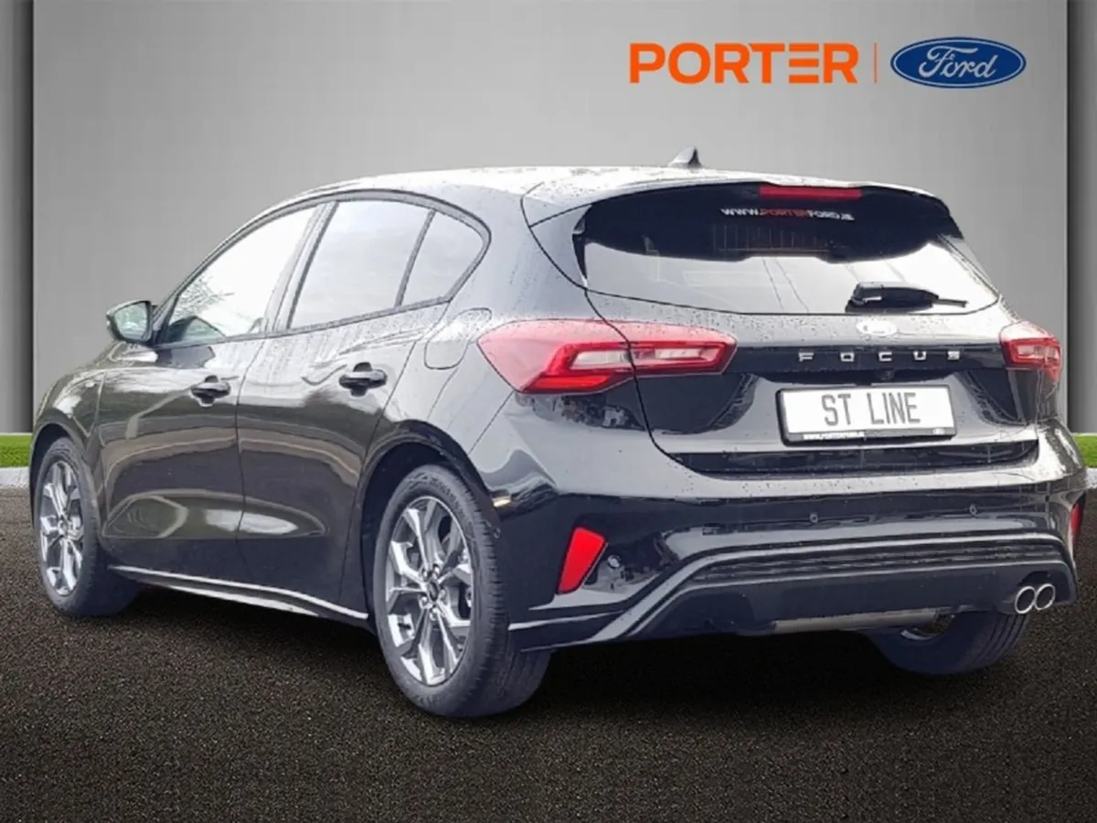 Ford Focus Auto Diesel 1.5 Tdci 125PS ST Line - Image 4