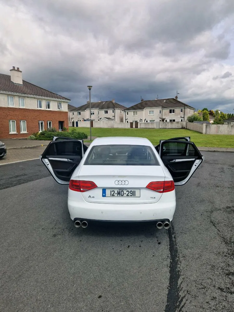 Audi A4 2012 - Image 4